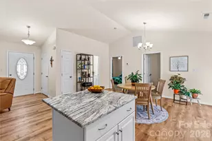 122 S Yadkin River Rd, Statesville, NC 28625 - Photo 17