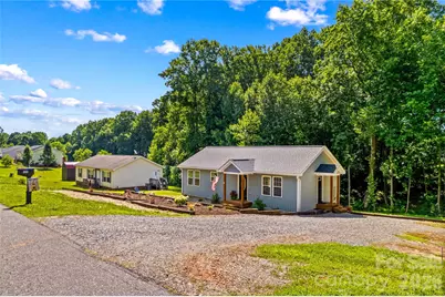 122 S Yadkin River Road, Statesville, NC 28625 - Photo 9