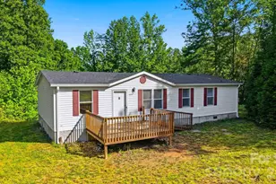 2691 Green Haven Cir, Morganton, NC 28655 - Photo 3