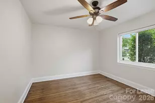 2525 Runnymede Ln, Charlotte, NC 28209 - Photo 13