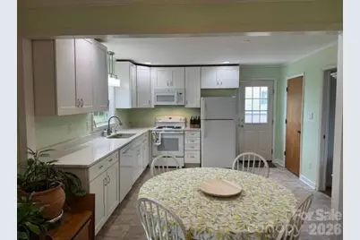 7644 Bramblewood Drive, Charlotte, NC 28217 - Photo 9