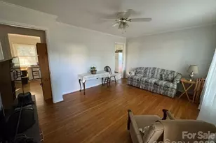 7644 Bramblewood Dr, Charlotte, NC 28217 - Photo 7