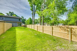500 Dawn Cir, Charlotte, NC 28213 - Photo 17
