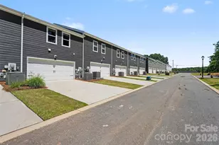115 Ciara Pl, Mooresville, NC 28115 - Photo 3
