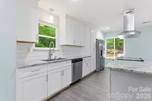 7401 Park Vista Cir, Charlotte, NC 28226 - Photo 3