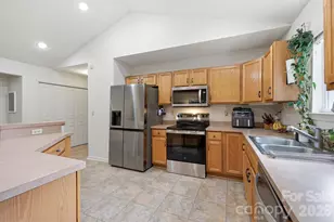 51 Sunview Cir, Arden, NC 28704 - Photo 11