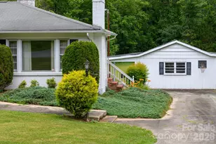 940 Meadowlane Dr NW, Lenoir, NC 28645 - Photo 3
