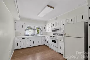 940 Meadowlane Dr NW, Lenoir, NC 28645 - Photo 19