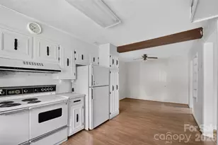 940 Meadowlane Dr NW, Lenoir, NC 28645 - Photo 25