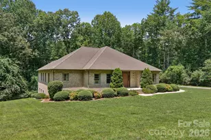 208 Arbor Ln, Hendersonville, NC 28791 - Photo 35