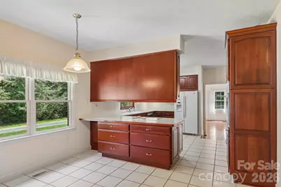208 Arbor Lane, Hendersonville, NC 28791 - Photo 15