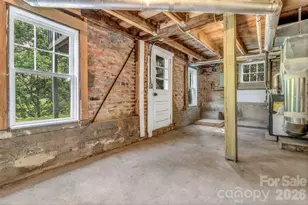 657 Old Fort Rd, Fairview, NC 28730 - Photo 31