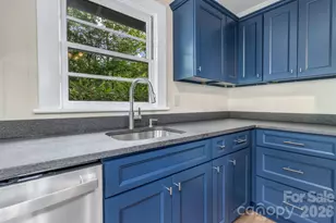 657 Old Fort Rd, Fairview, NC 28730 - Photo 17