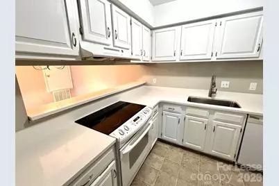 1600 Sharon Road W #4, Charlotte, NC 28210 - Photo 7