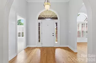 1366 Crown Ridge Dr, Fort Mill, SC 29708 - Photo 3