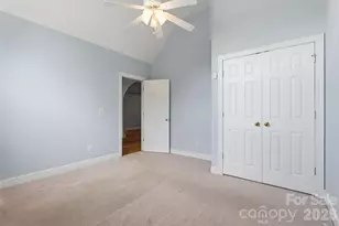 1366 Crown Ridge Dr, Fort Mill, SC 29708 - Photo 9