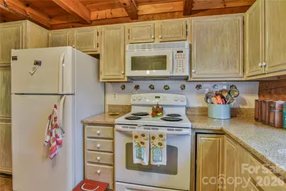 896 Aiken Road, Asheville, NC 28804 - Photo 9