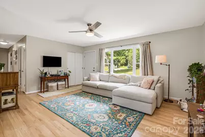 5 Hillview Road, Asheville, NC 28805 - Photo 9