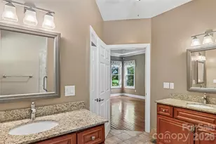 959 Silverglen Wy, Hendersonville, NC 28792 - Photo 17