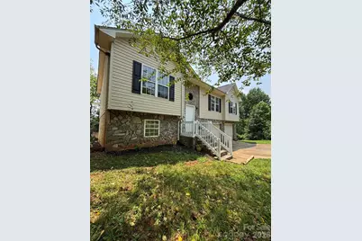 3253 Capital Court, Lenoir, NC 28645 - Photo 3