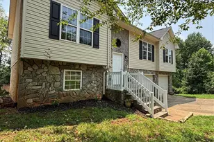 3253 Capital Ct, Lenoir, NC 28645 - Photo 3
