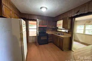 1812 Freemantown Rd, Lake Lure, NC 28746 - Photo 11