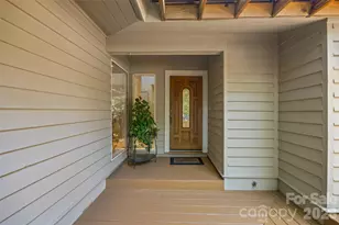 2 5 Oaks Ln, Lake Wylie, SC 29710 - Photo 3