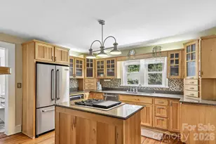 23 Tuskeegee St, Asheville, NC 28801 - Photo 9
