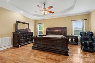 4574 Hunter Rhyne Rd, Lincolnton, NC 28092 - Photo 3