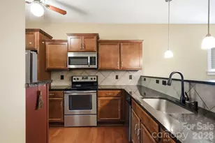 2740 Bramble Ridge Ct, Charlotte, NC 28215 - Photo 13