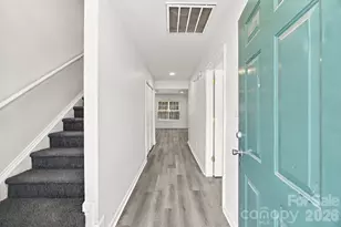 5333 Esther Ln, Charlotte, NC 28214 - Photo 5