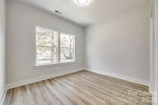 3418 Peligreni St, Charlotte, NC 28208 - Photo 7