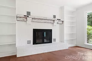 1070 Peachtree Ln, Fort Mill, SC 29715 - Photo 9