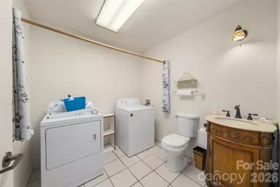 847 N Lakeside Drive, Hendersonville, NC 28739 - Photo 17