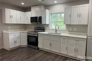 803 Gordon St, Monroe, NC 28112 - Photo 9