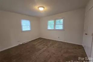609 Hawthorn Ave, Albemarle, NC 28001 - Photo 15