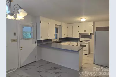 609 Hawthorn Avenue, Albemarle, NC 28001 - Photo 5