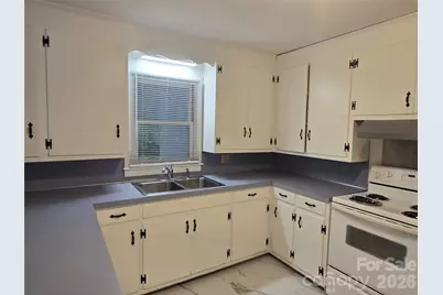 609 Hawthorn Avenue, Albemarle, NC 28001 - Photo 7