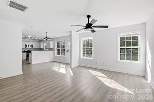 512 Bearbrook Ln, Gastonia, NC 28052 - Photo 7