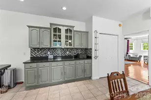 64 Wyoming Rd, Asheville, NC 28803 - Photo 7