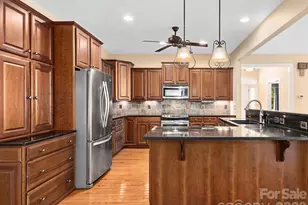 54 Deep Valley Ln, Hendersonville, NC 28791 - Photo 5
