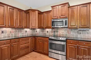 54 Deep Valley Ln, Hendersonville, NC 28791 - Photo 7