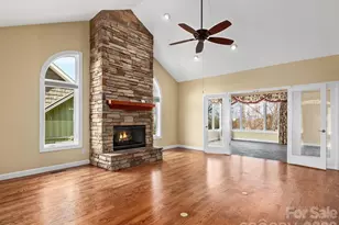 54 Deep Valley Ln, Hendersonville, NC 28791 - Photo 3