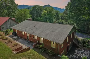 57 Chateau Ln, Waynesville, NC 28786 - Photo 7