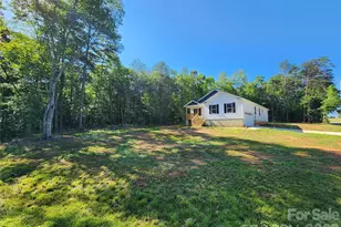 5900 Flamingo Dr, Conover, NC 28613 - Photo 3