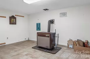 32 Swanns View Dr, Marion, NC 28752 - Photo 23