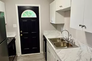 1918 W 5th Ave, Gastonia, NC 28052 - Photo 5