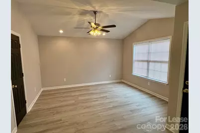 1918 W Fifth Avenue, Gastonia, NC 28052 - Photo 3