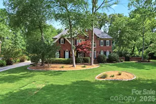 6821 Hollow Oak Dr, Charlotte, NC 28227 - Photo 3