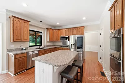 6821 Hollow Oak Drive, Charlotte, NC 28227 - Photo 11